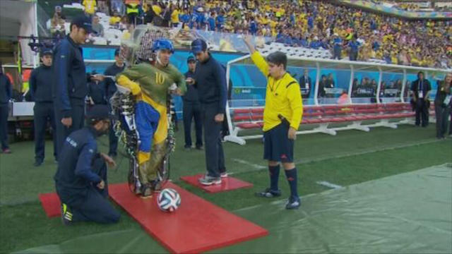 world-cup-exoskeleton-kick.jpg 