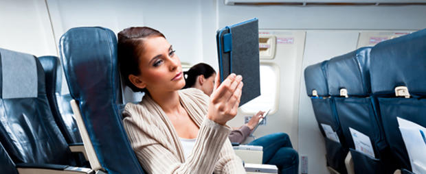 610 header plane woman tablet fly airplane 