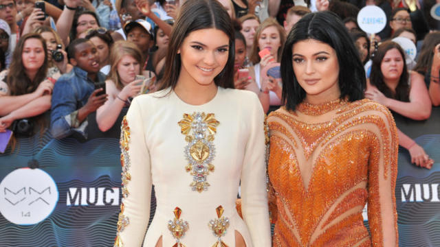 kendall-and-kylie-jenner.jpg 