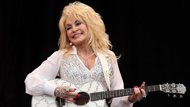 dolly-parton.jpg 