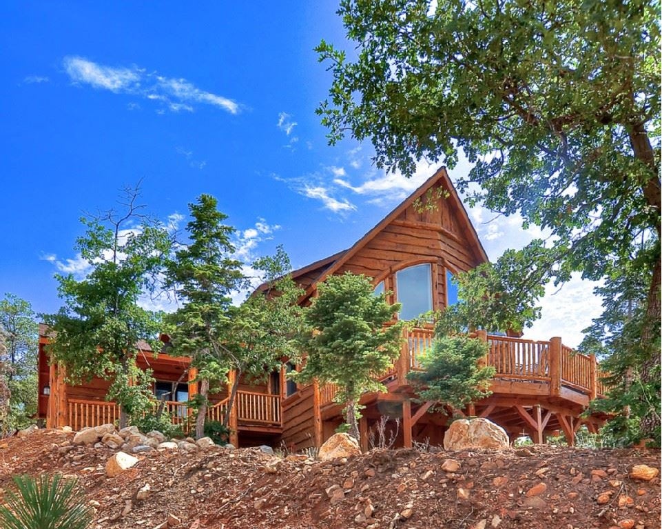 Top 10 vacation hot spots