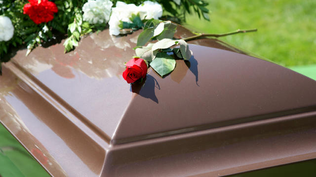 casket-funeral.jpg 