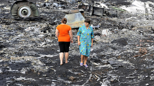 Malaysia Airlines flight shot down in eastern Ukraine 