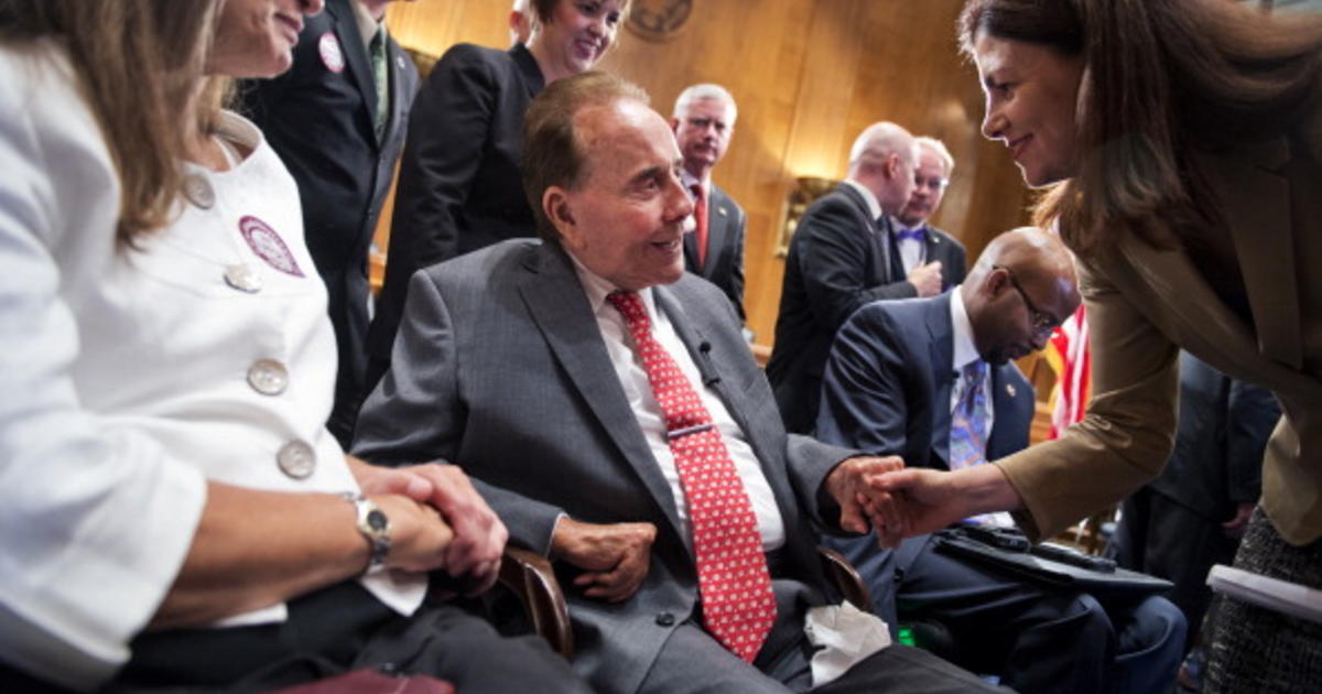 Bob Dole Won T Give Up On Disability Treaty Cbs News