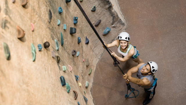 indoor_rock_climbing.jpg 