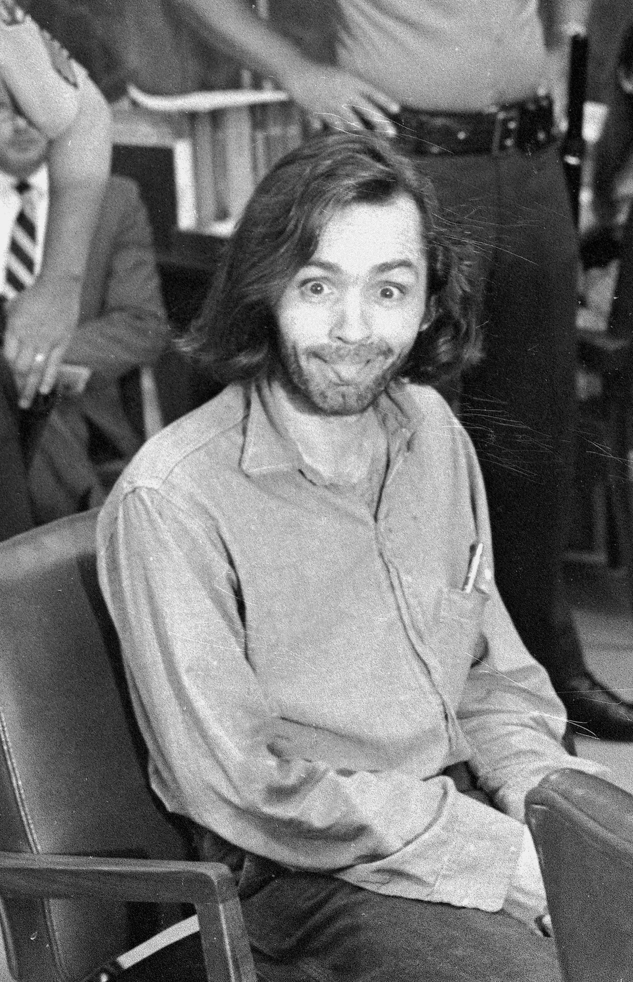 manson-tongue-out.jpg 