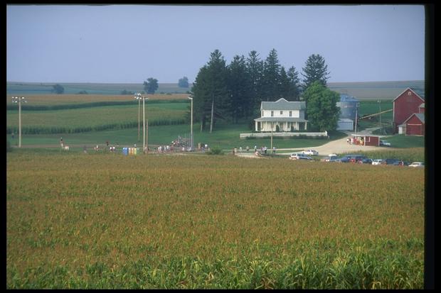 Film location for the movie "Field of Dreams" 