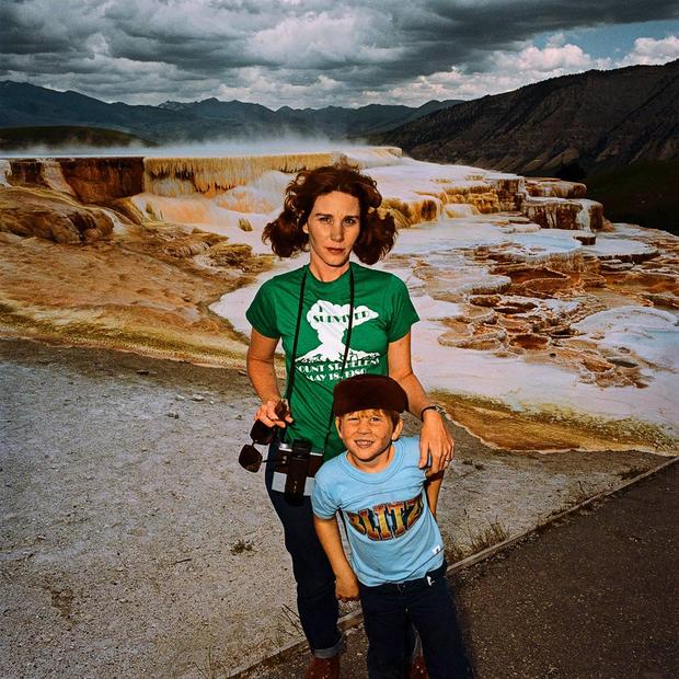 mother-son-at-minervas-terrace-yellowstone-national-park-wy-19801.jpg 