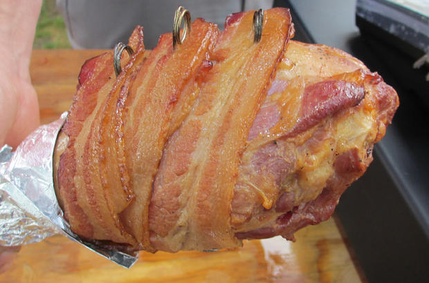 bacon-wrapped-turkey-leg.jpg 