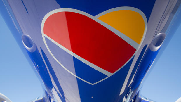 Southwest Airlines - New Logo - Jet - Plane 