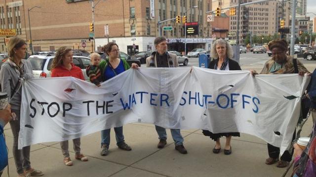water-shutoffs-protest.jpg 
