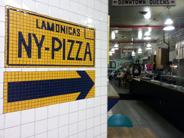 Lamonica's New York pizza 