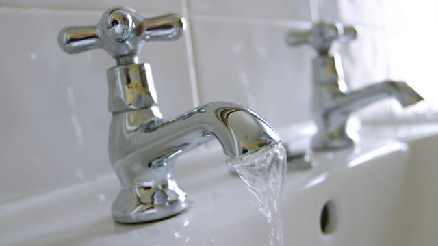 water-faucet-3.jpg 