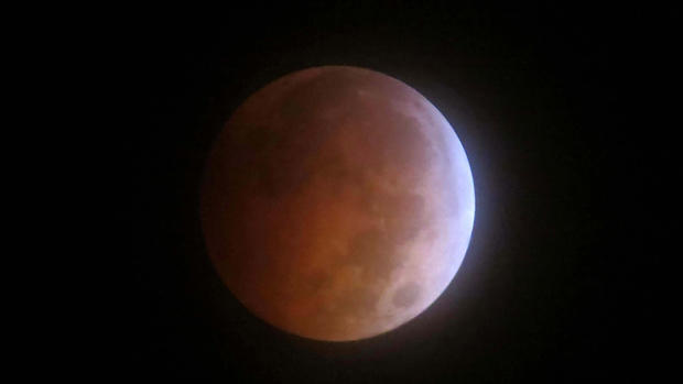 2996 Blood Moon Eclipse 100814 1 