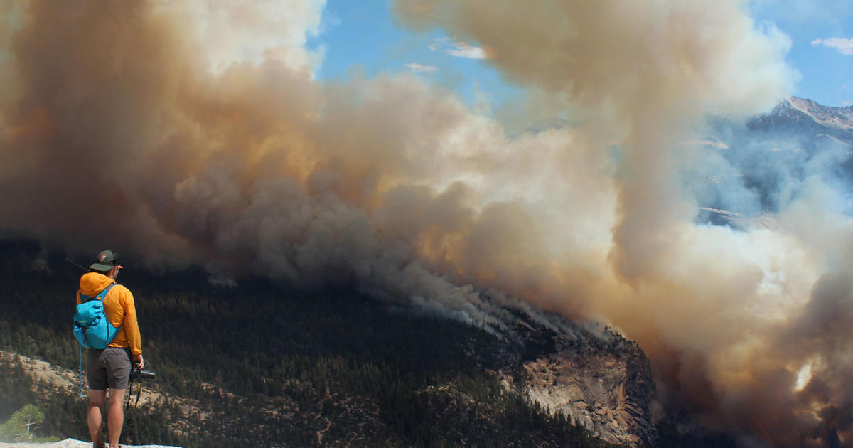 Air Tanker Crashes Fighting Yosemite Fire Cbs News