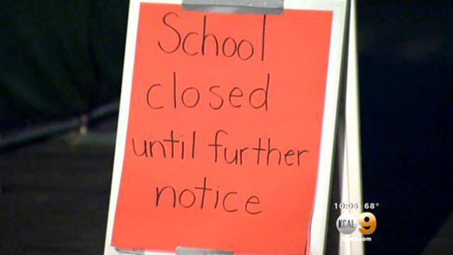 school-closed.jpg 