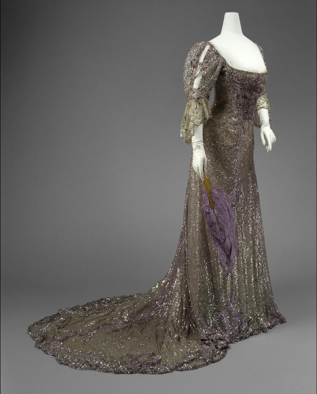 0075-evening-dress-1902.jpg 