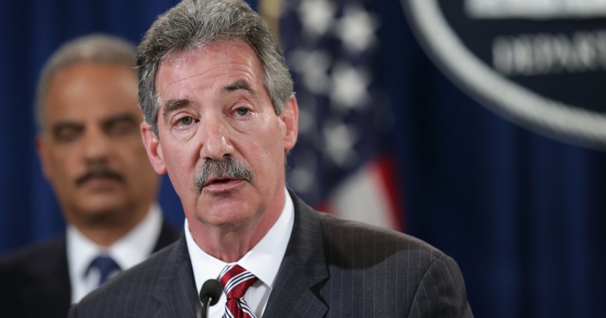 Number-two Justice Department official to resign - CBS News