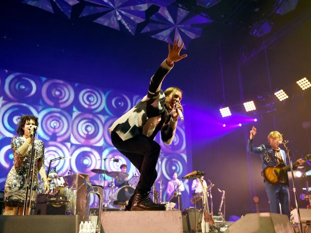 arcade-fire-453103210.jpg 