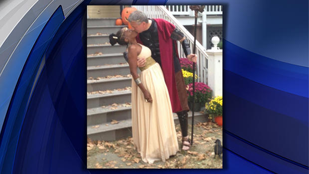 Mayor de Blasio and wife dressed up at Gracie Mansion Halloween party 