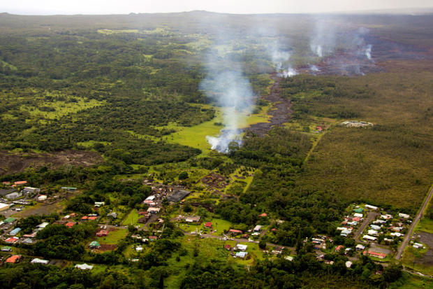 Hawaii Lava Flow Threatens Dozens Of Homes 