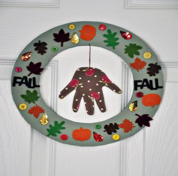 thanksgiving_hand_wreath. - thanksgiving arts crafts - PRETEND CITY 