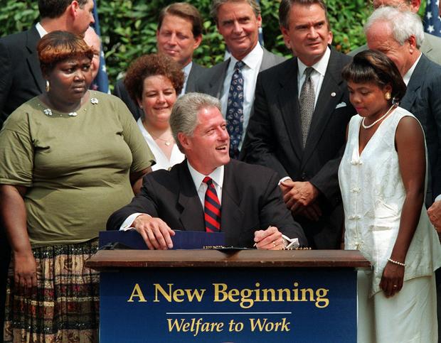 clinton-signing-welfare-reform-1996-ap.jpg 