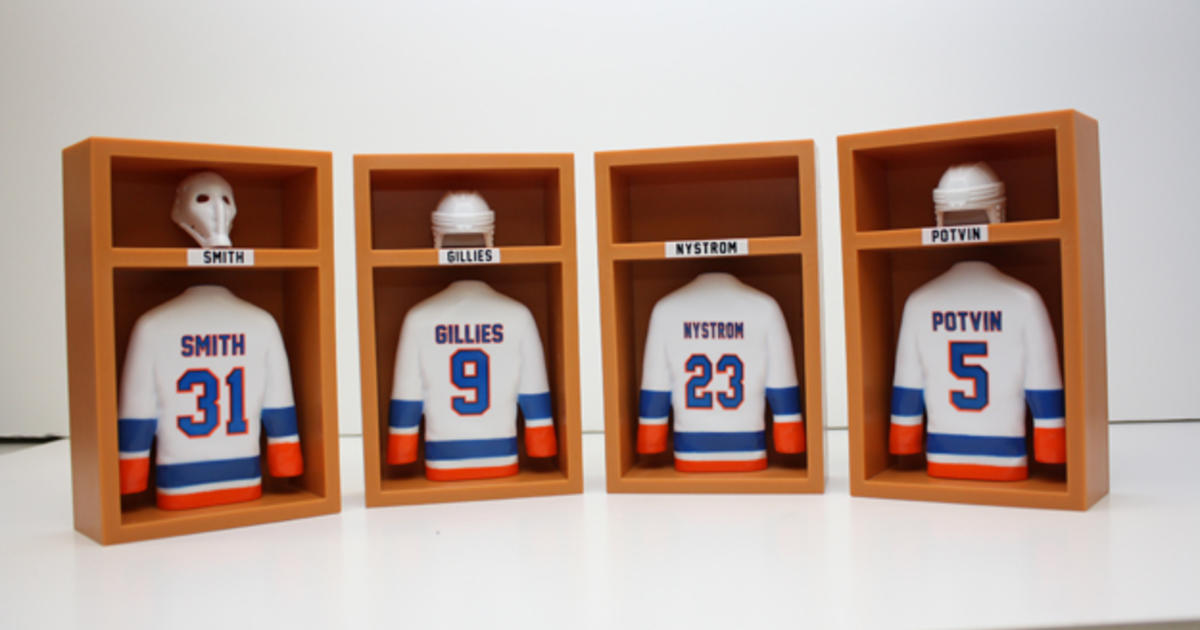 Schwartz: Islanders To Honor Past Greats With Unique Mini-Locker Giveaways  - CBS New York