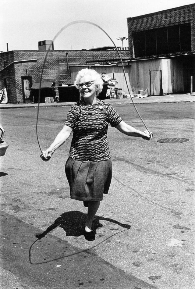 isabel-croft-jumping-rope-brooklyn-ny-1972.jpg 