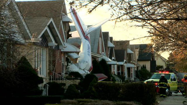midway-plane-crash-2.jpg 