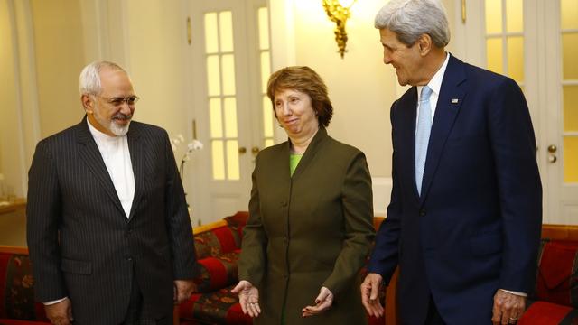 Iranian Foreign Minister Javad Zarif , EU envoy Catherine Ashton and U.S. Secretary of State John Kerry pose for photographers 