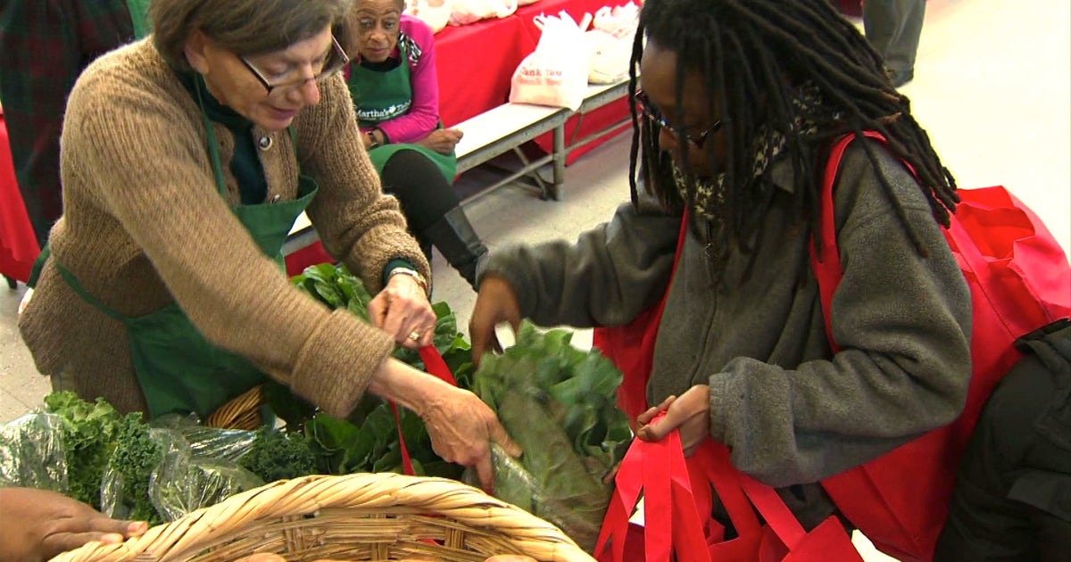 Creating a veggie oasis in the food desert CBS News