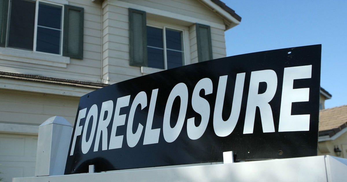 Foreclosure rescue scam shut down by FTC - CBS News