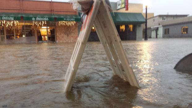 Flooding in Downtown Healdsburg, December 11th, 2014 (KCBS) 2 
