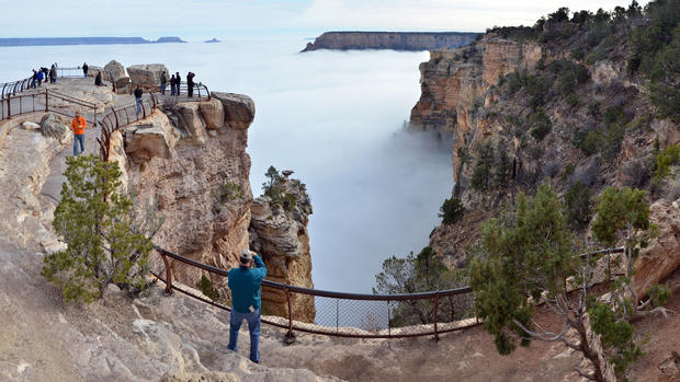 Grand Canyon fills with fog 