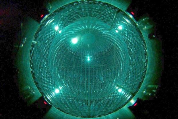 borex-collab-neutrino-2.jpg 