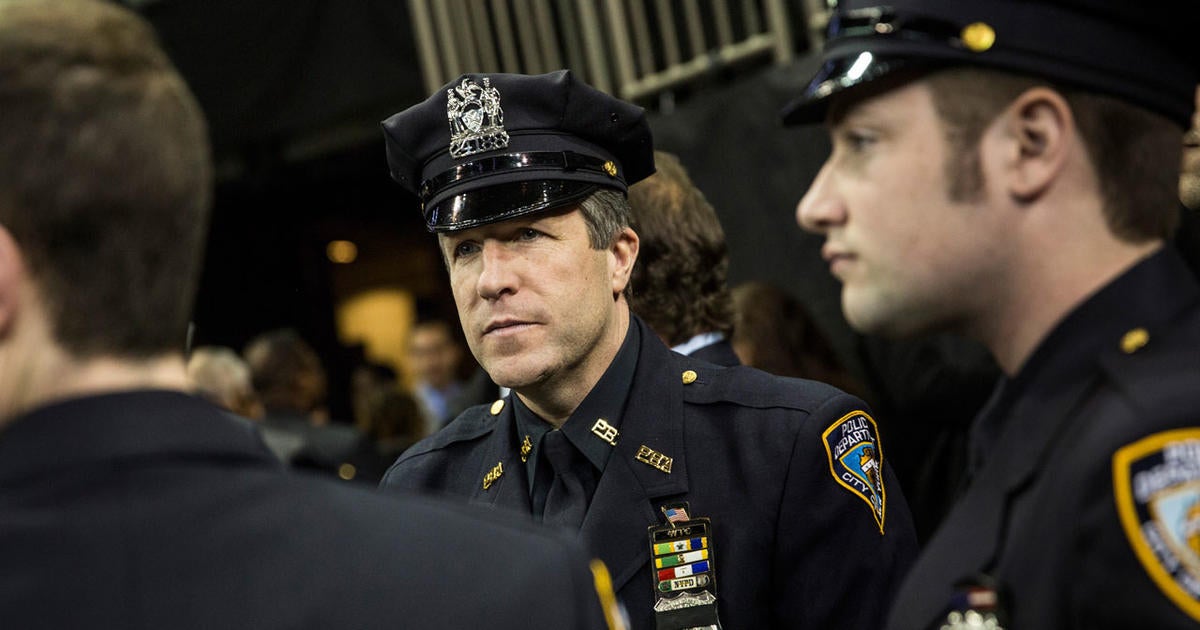 Mayor De Blasio, NYPD Union Leaders Meeting Amid Deep Rift - CBS News