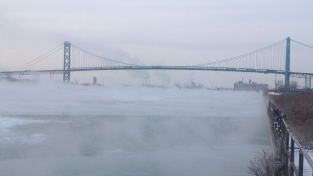 ambassador-bridge-winter.jpg 