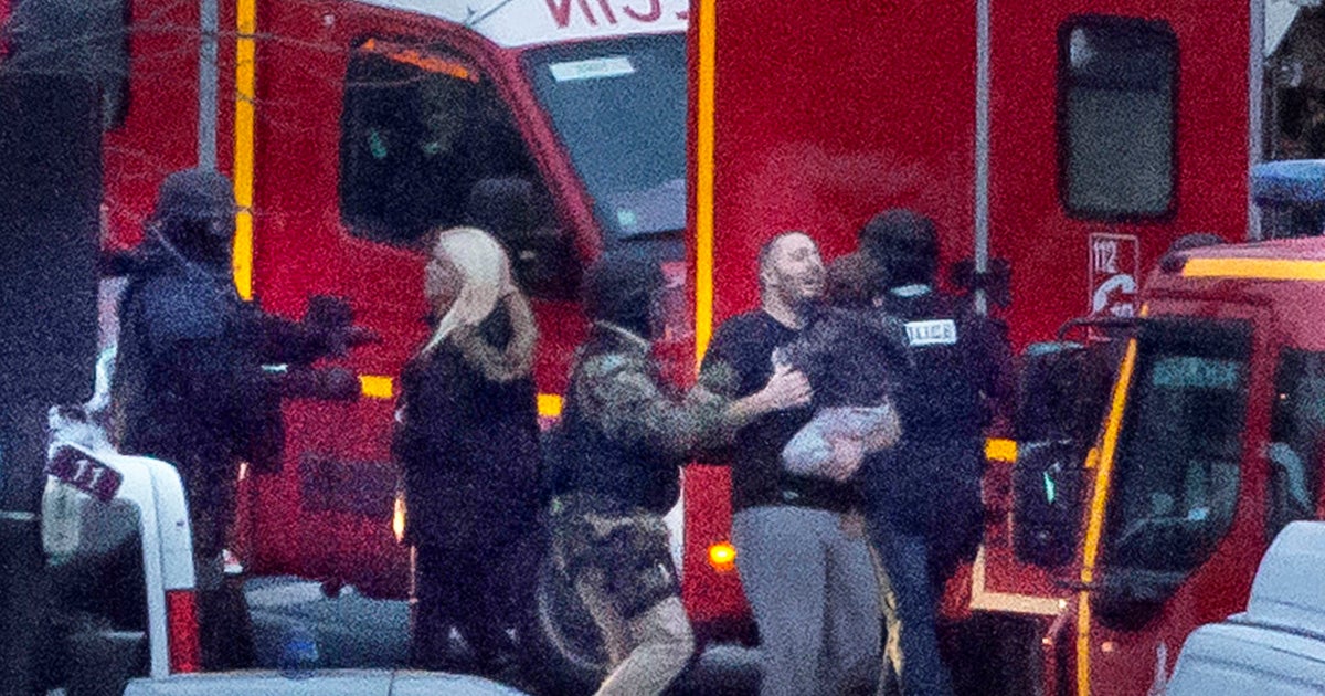 Paris Hostage Situation Ends With Gunman Dead Cbs News