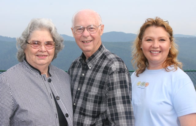 Vanessa Mintz and her parents 