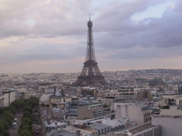Photo Credit: Eiffel Tower, Paris (Credit, Randy Yagi) 