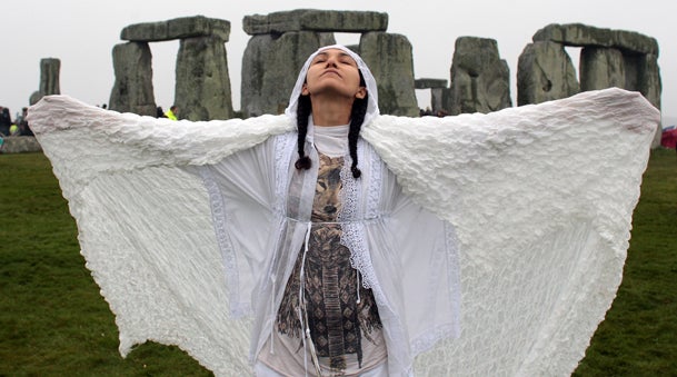 stonehenge-146619619.jpg