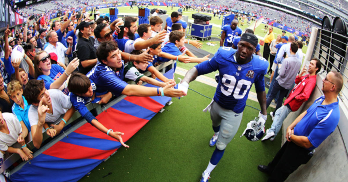 CBS2 Sources: Giants' Jason Pierre-Paul Injures Hand In Fireworks Accident  - CBS New York
