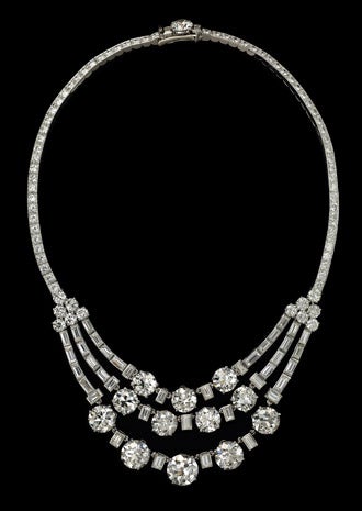22necklace-worn-by-hsh-princess-grace-of-monaco.jpg 