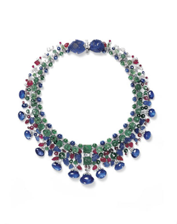 14hindu-necklace-owned-by-daisy-fellowes.jpg 