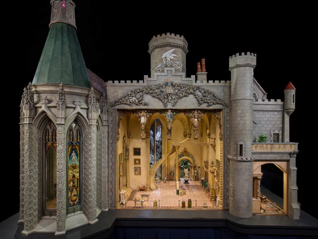 Colleen moore castle online