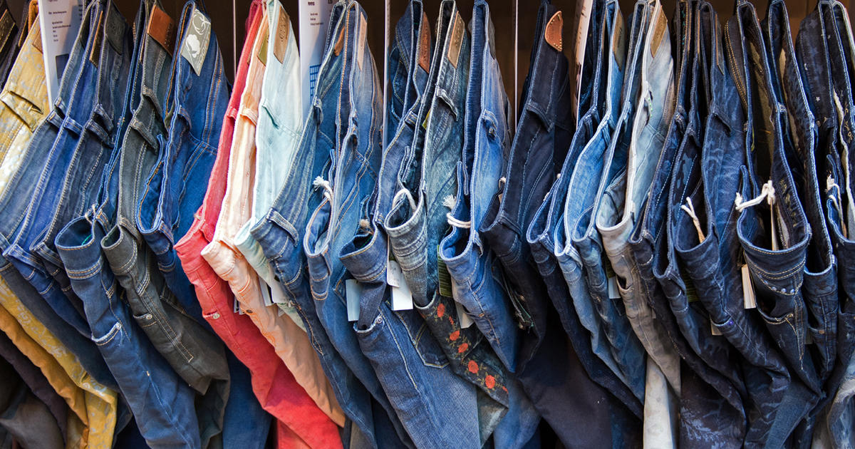 9 tips to spend less on clothes