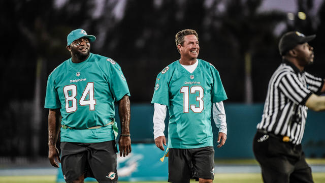  Miami Dolphins Legends and The Islands of the  Bahamas Ink Exclusive Partnership