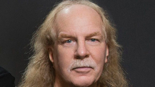 Olomon qoramagizning ogziga kiradi