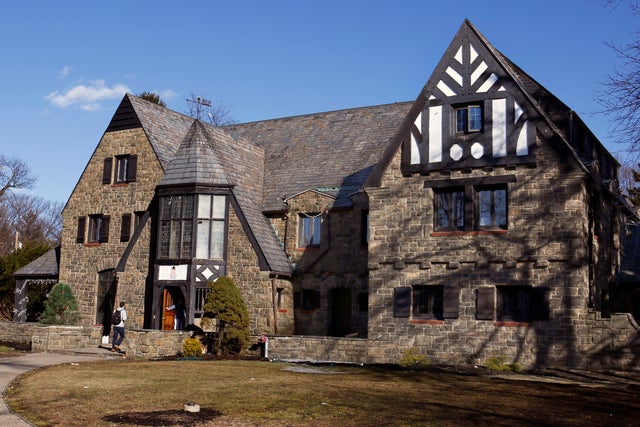 penn-state-fraternity-2.jpg